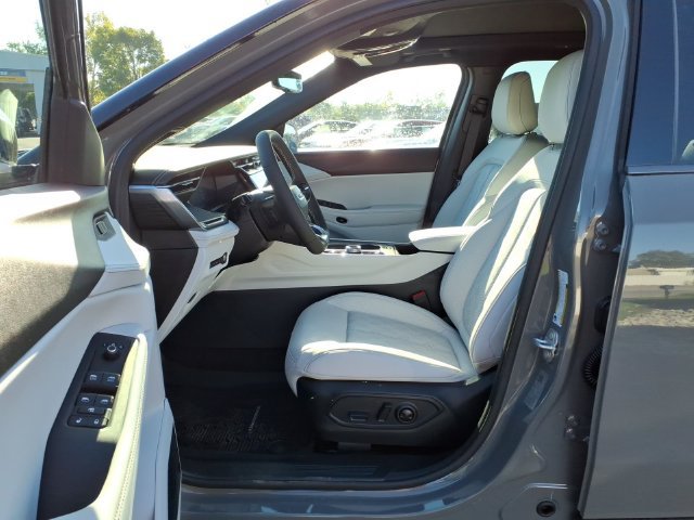 New 2027 Jeep Cherokee Overland AWD/4WD image 13