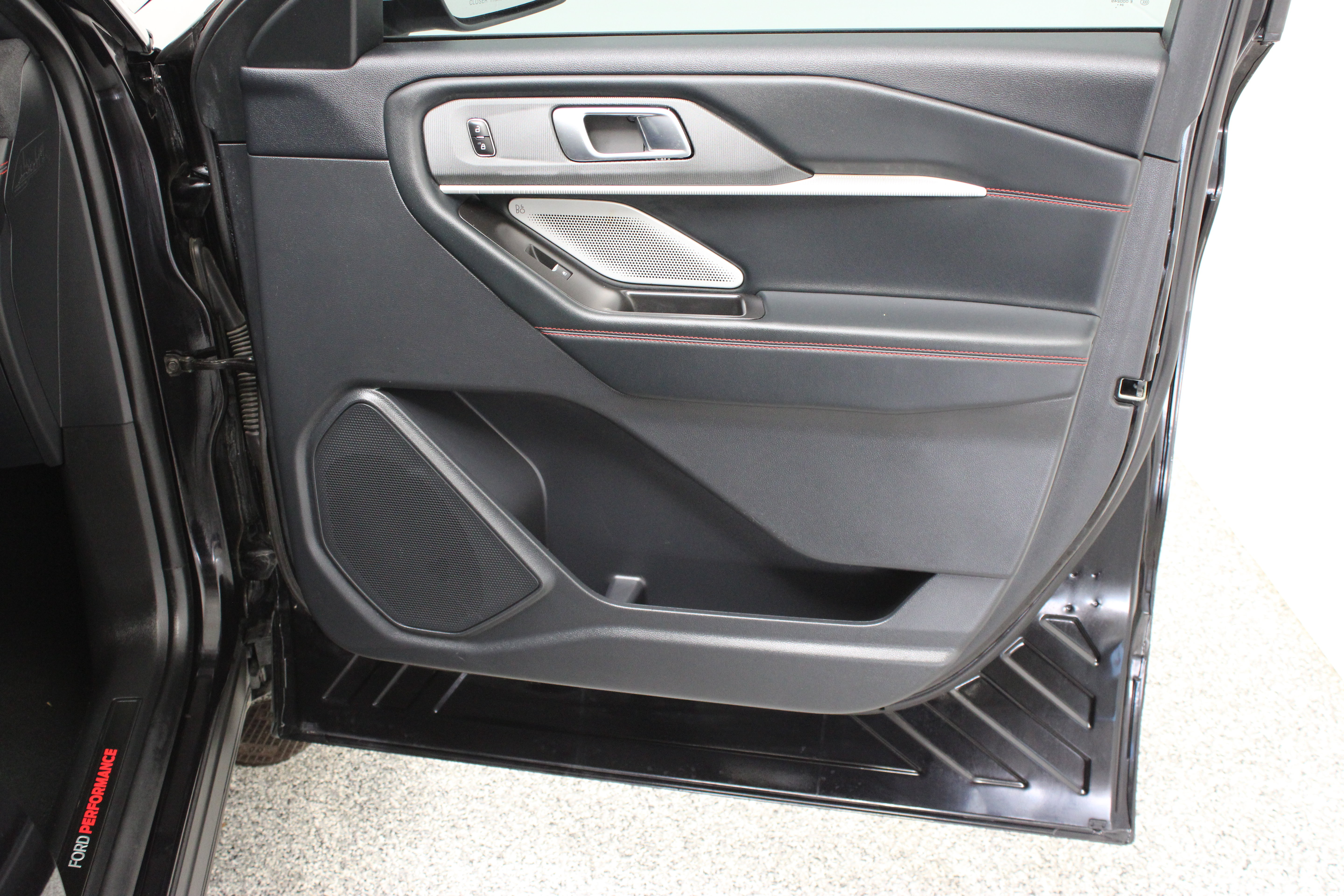 Used 2025 Ford Explorer ST w/ Sun And Sound Package AWD/4WD image 41