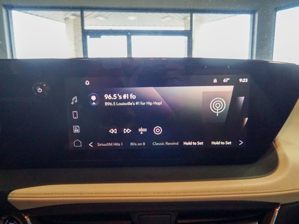 Used 2024 Buick Encore GX Sport Touring image 23