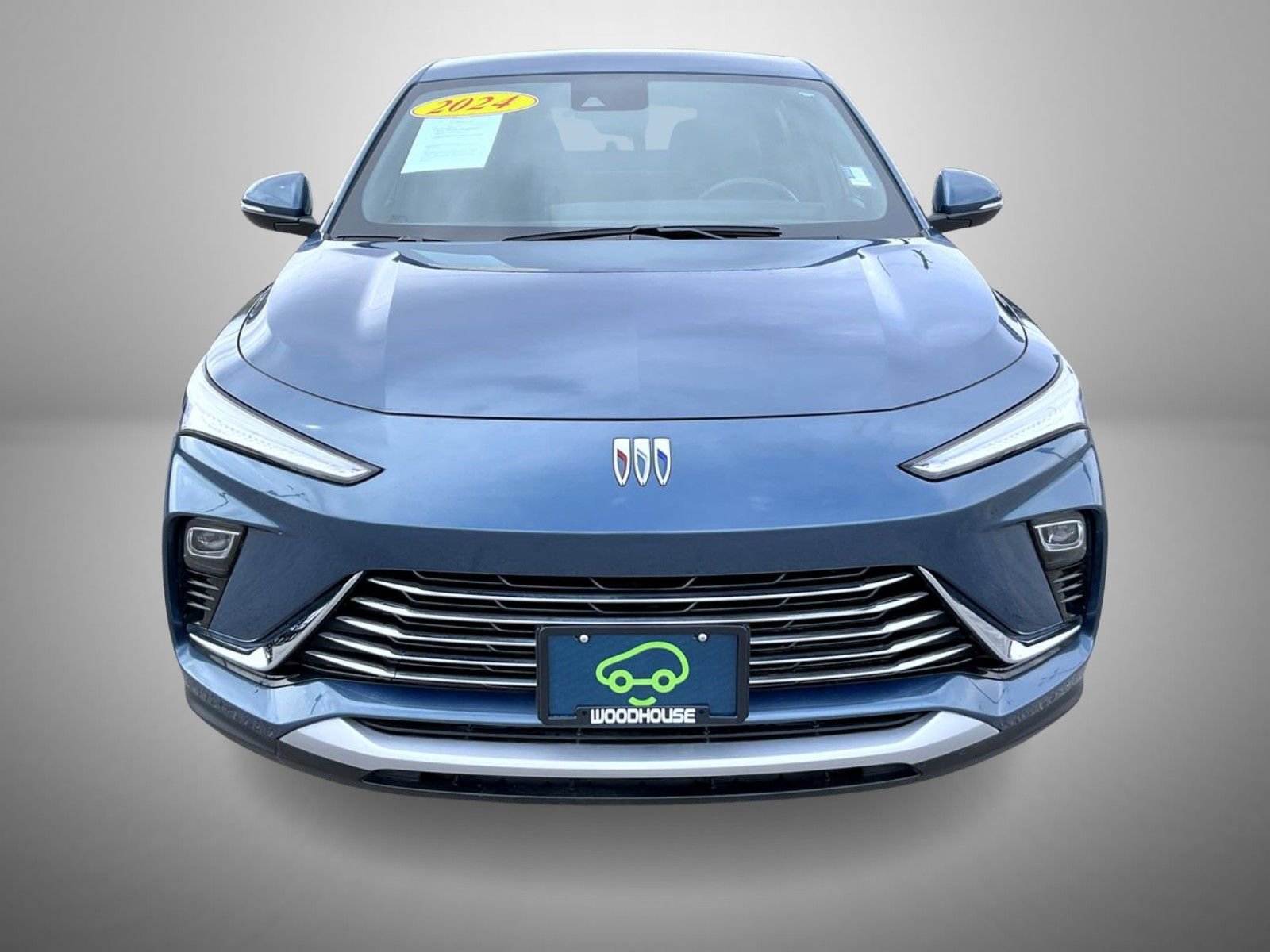 Used 2024 Buick Envista Preferred w/ Convenience I Package image 2