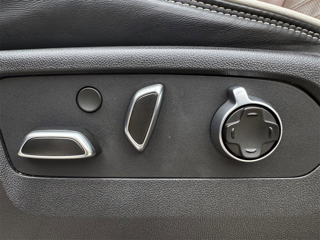 Used 2024 GMC Sierra 2500 Denali Ultimate image 25