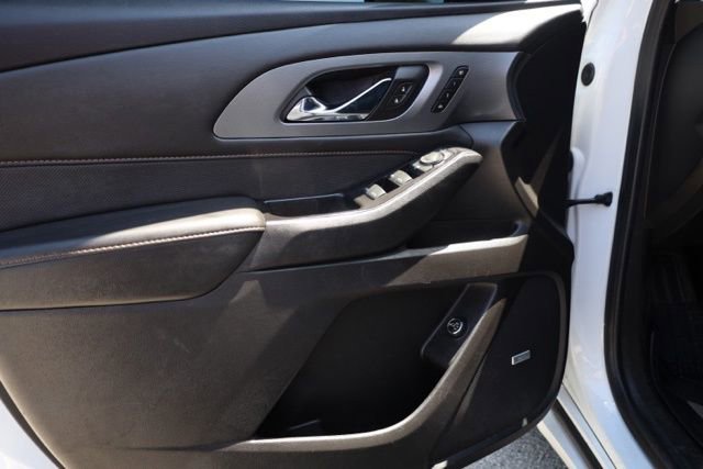 Used 2019 Chevrolet Traverse Premier w/ LPO, Blackout Package FWD image 22