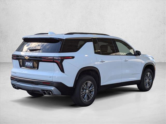 Used 2024 Chevrolet Traverse LT image 5