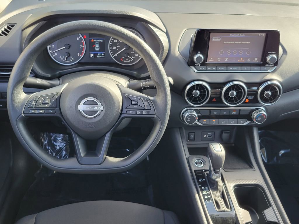 Used 2025 Nissan Sentra S image 4