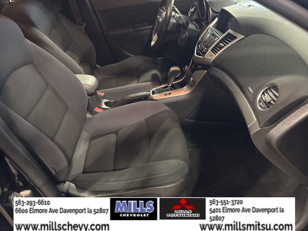 Used 2014 Chevrolet Cruze LT w/ Technology Package image 17