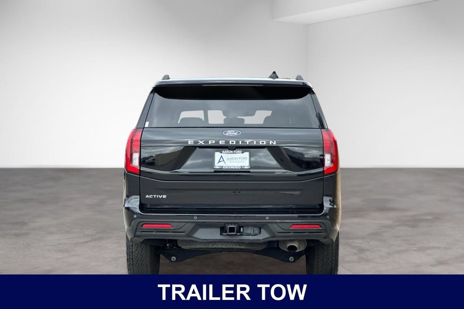 Used 2025 Ford Expedition Active AWD/4WD image 4