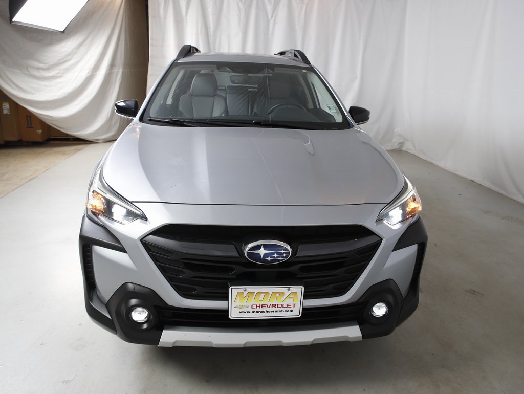Used 2023 Subaru Outback Limited image 6