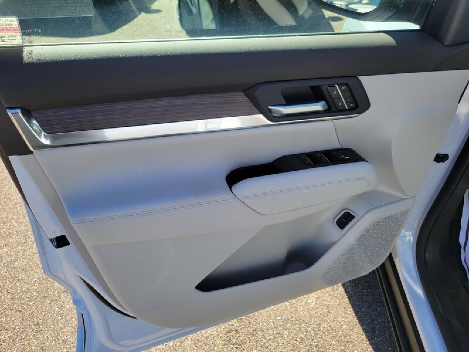New 2026 GMC Terrain Denali w/ LPO, Floor Liner Package AWD/4WD image 12