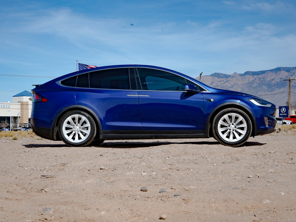 Used 2020 Tesla Model X Long Range AWD/4WD image 4