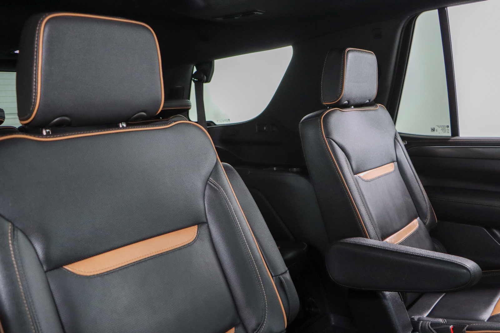 Used 2024 GMC Yukon AT4 w/ Max Trailering Package image 32