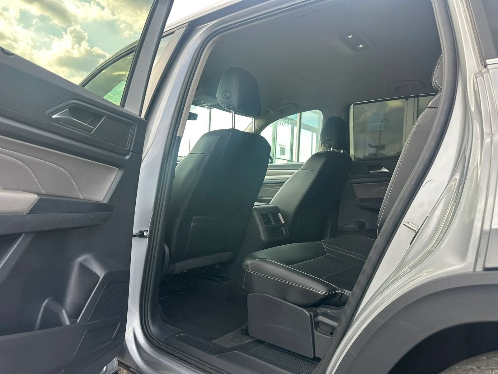 Used 2021 Volkswagen Atlas SE FWD image 14