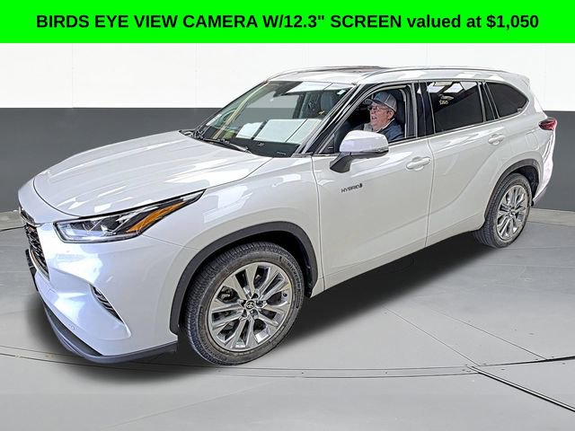 Used 2020 Toyota Highlander Limited image 2