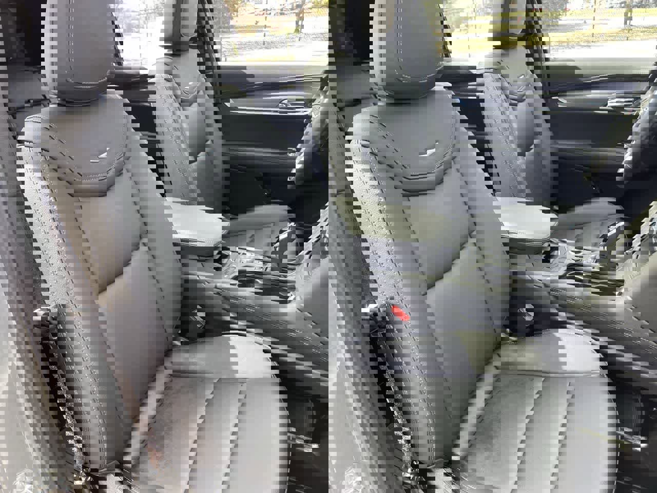 Certified 2024 Cadillac XT6 Luxury w/ LPO, Floor Liner Package image 14