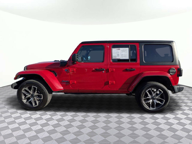 Used 2024 Jeep Wrangler Unlimited AWD/4WD image 6