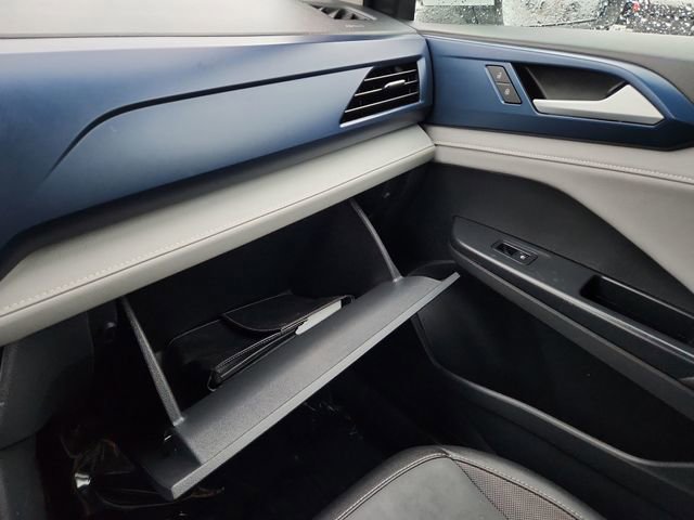 Used 2024 Volkswagen Taos SE image 43