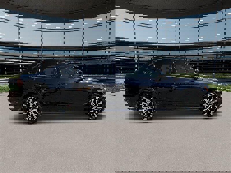 Used 2018 Volkswagen Passat 3.6 image 2