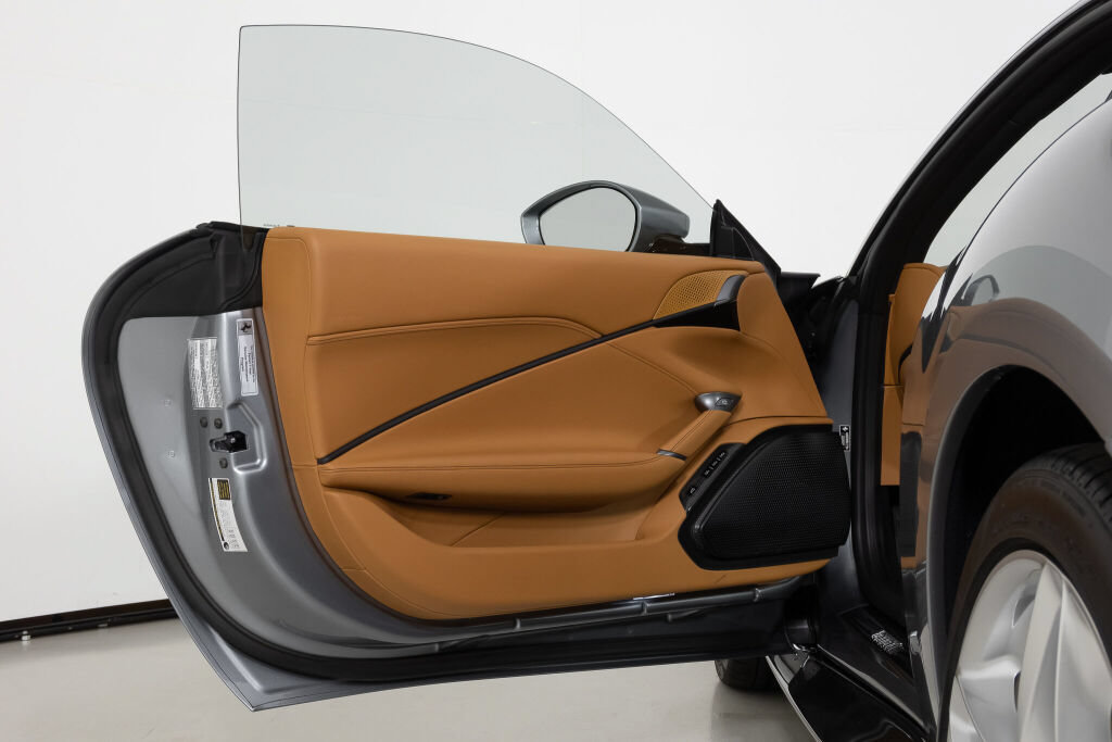 Used 2024 Ferrari Roma RWD image 29