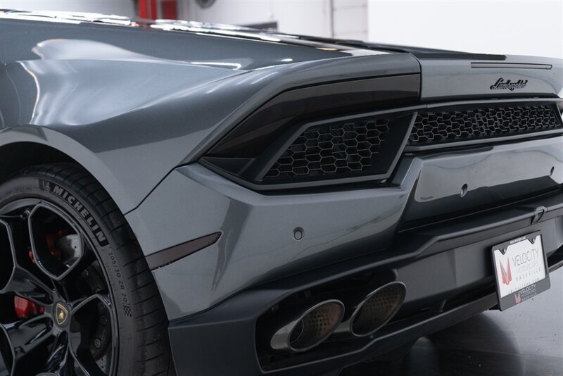Used 2016 Lamborghini Huracan LP 580-2 RWD image 28