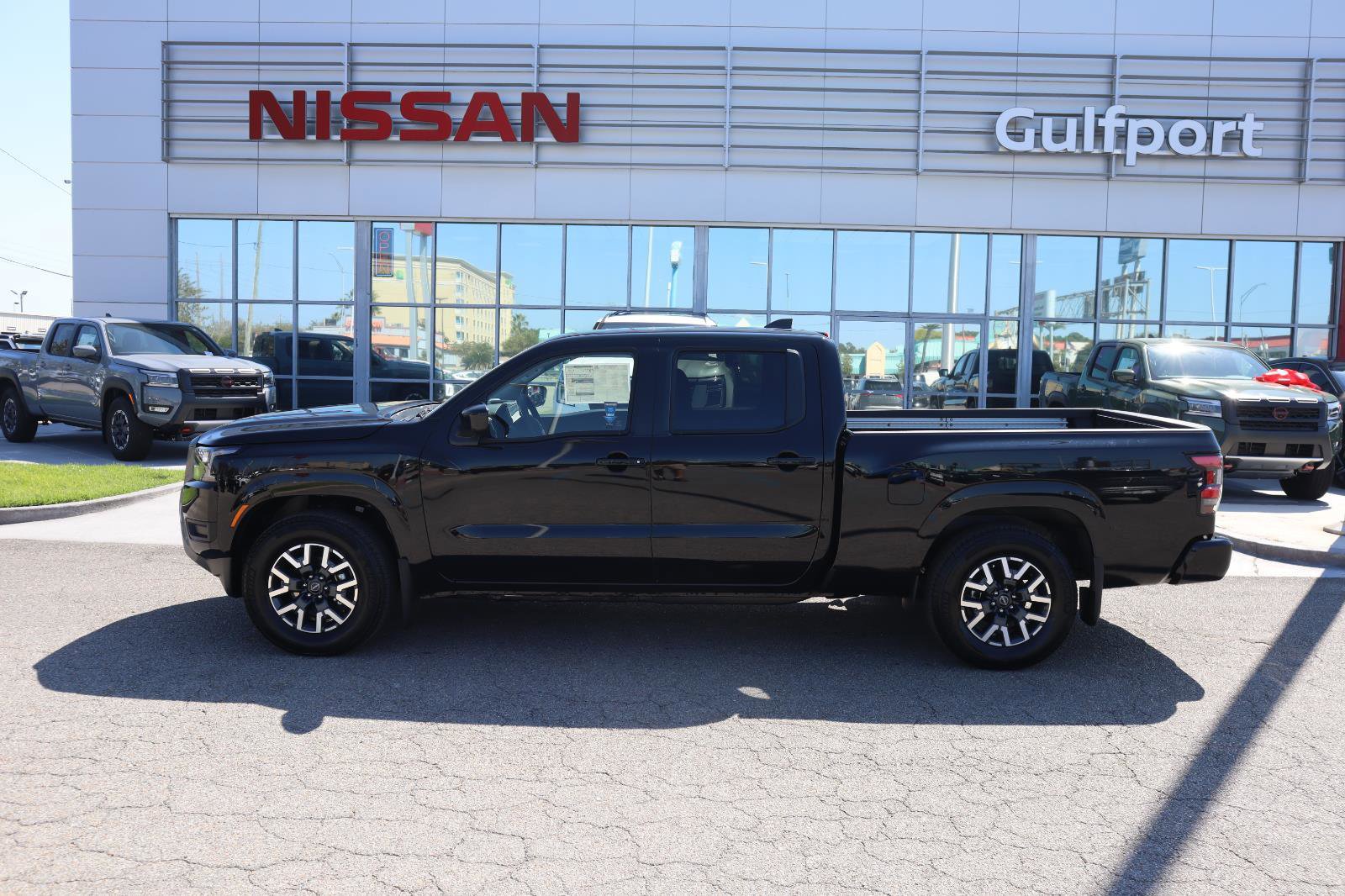 New 2026 Nissan Frontier SV image 3