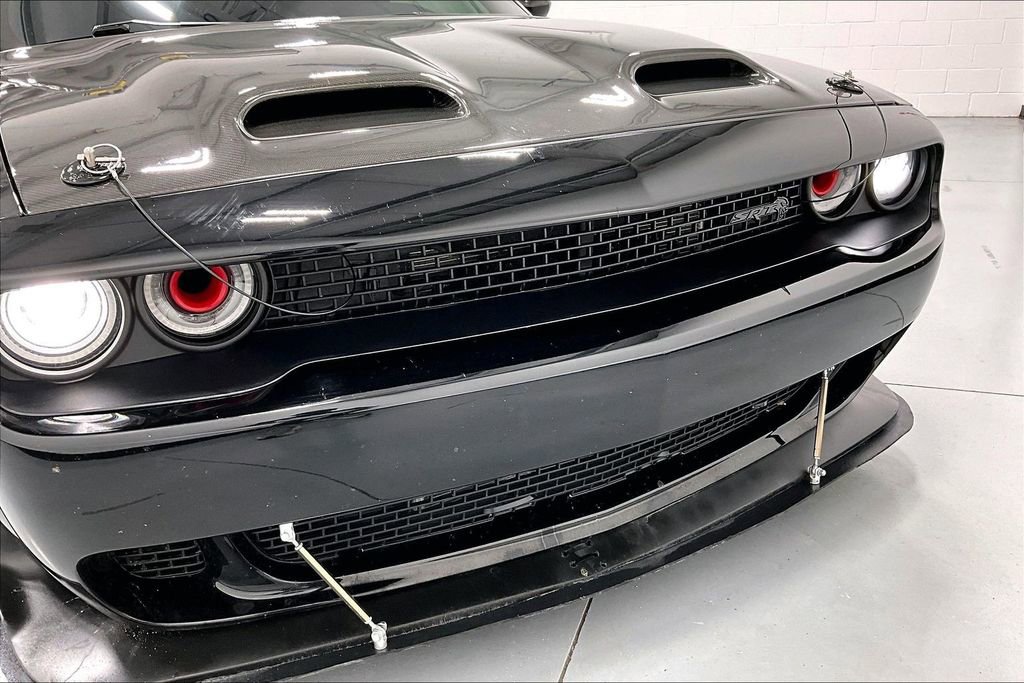 Used 2016 Dodge Challenger SRT Hellcat image 35