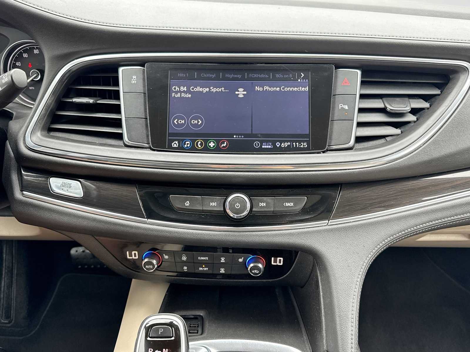 Used 2020 Buick Enclave Essence FWD image 39