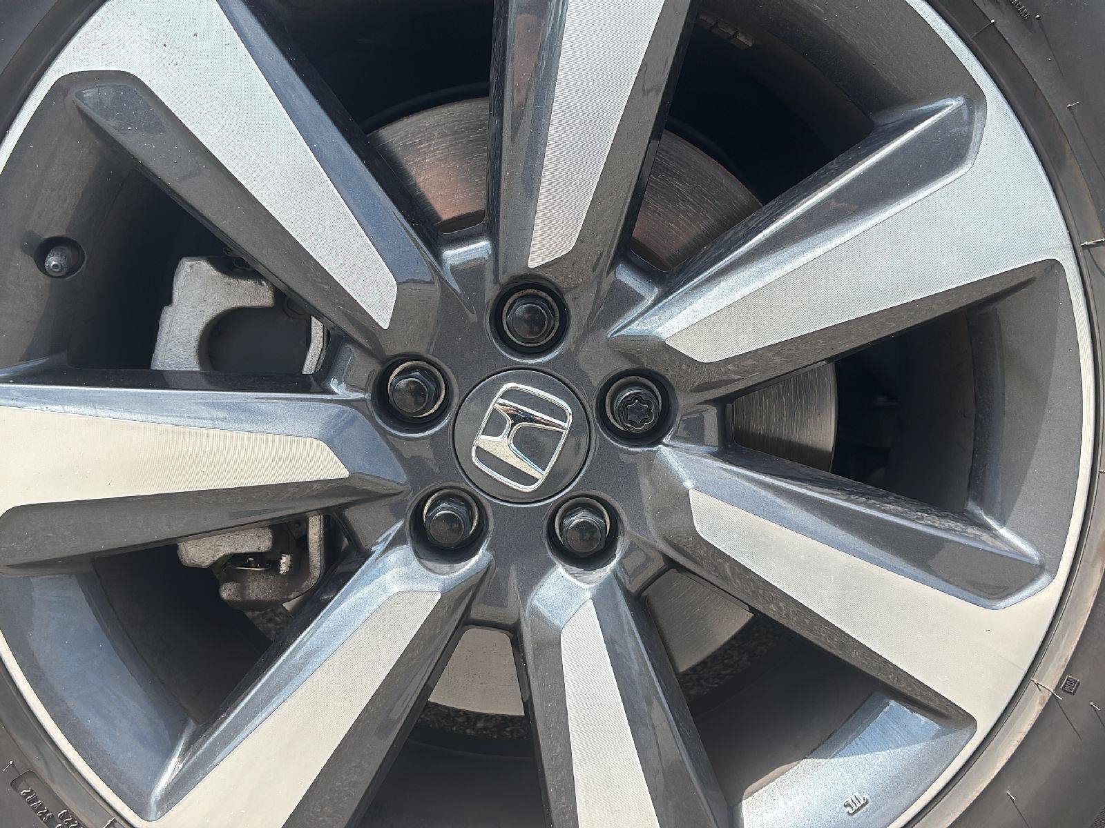 Used 2025 Honda Pilot Elite image 32