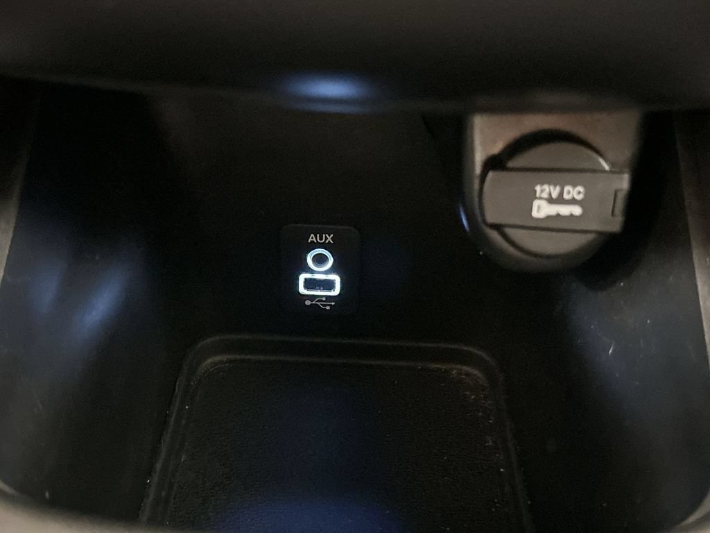 Used 2018 Dodge Journey SXT w/ Connectivity Group FWD image 45