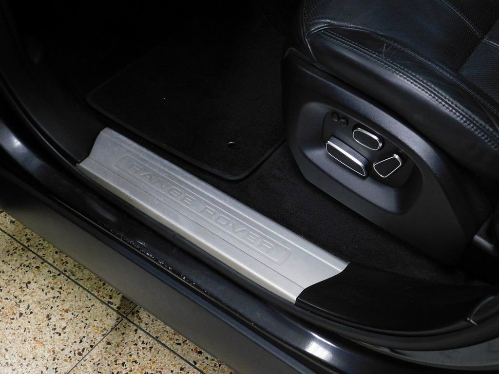 Used 2014 Land Rover Range Rover Sport HSE image 29