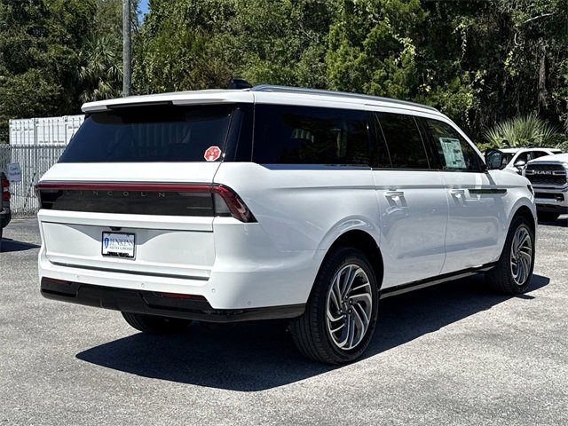 New 2025 Lincoln Navigator L Reserve image 5