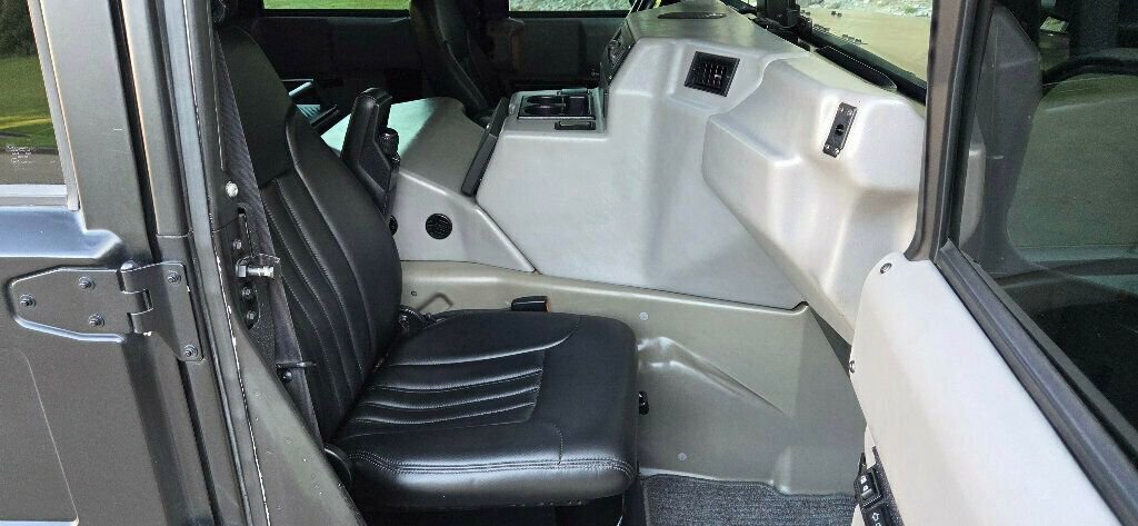 Used 1998 HUMMER H1 4-Door Open Top image 26