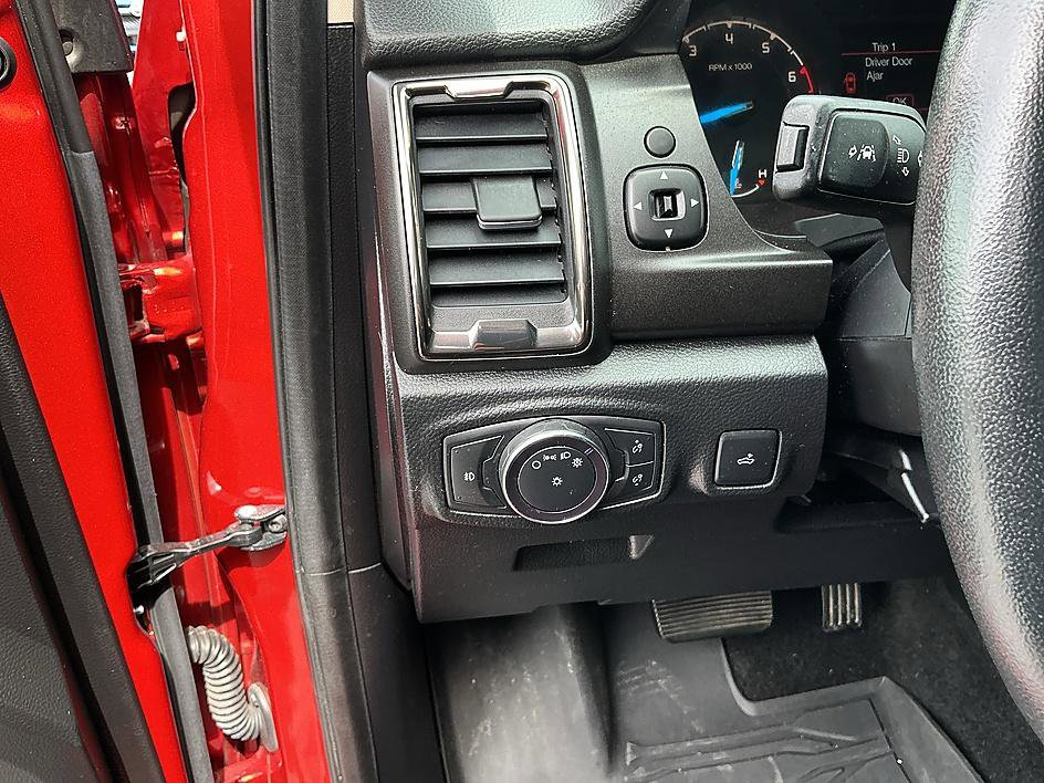 Used 2022 Ford Ranger XLT w/ Equipment Group 302A High AWD/4WD image 13