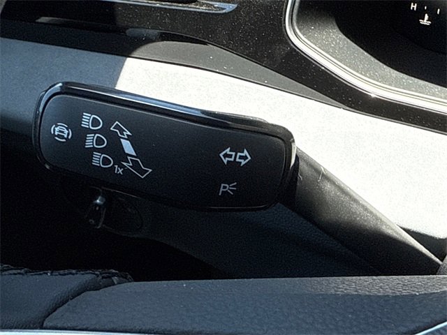 New 2025 Volkswagen Jetta SE image 42