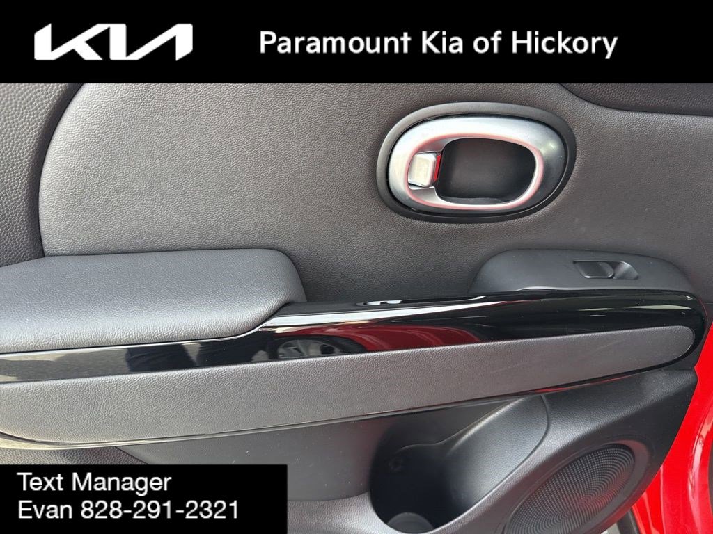 Used 2016 Kia Soul + w/ Audio Package image 12