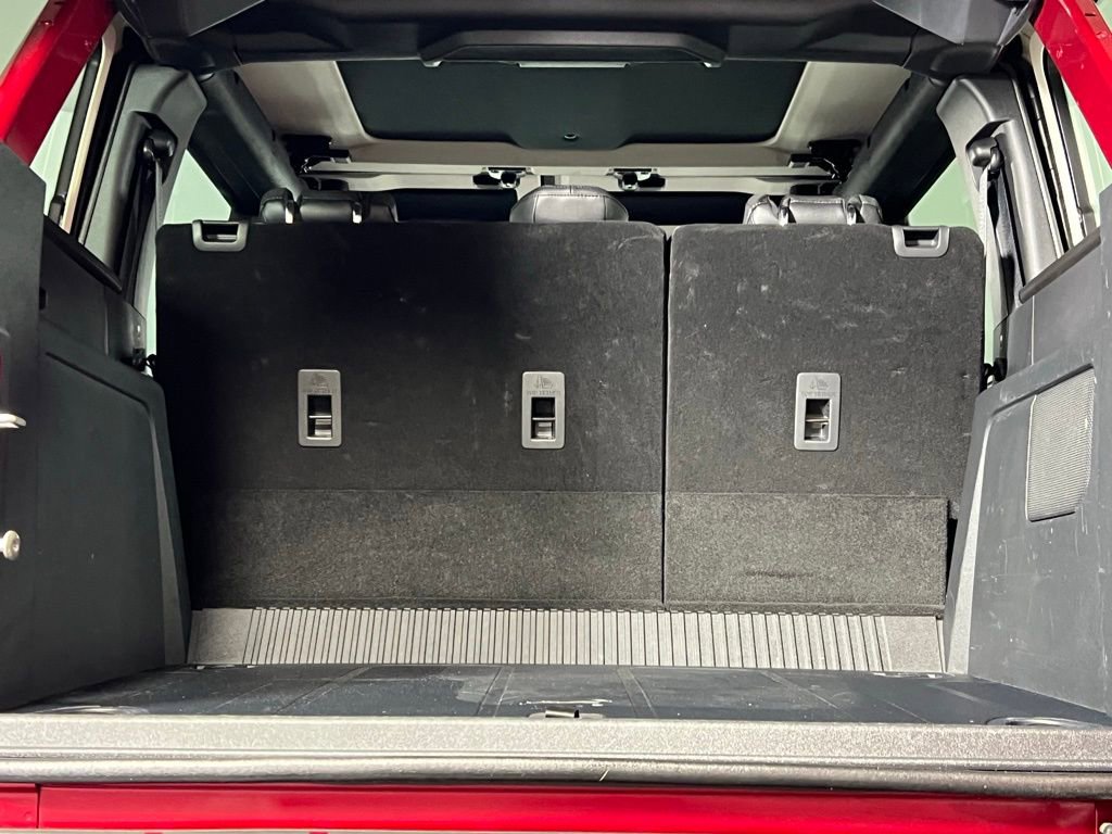 Used 2025 Ford Bronco Badlands image 31