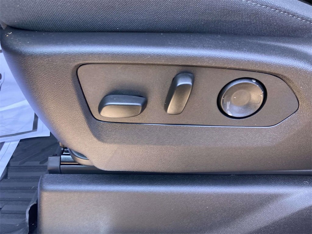 New 2026 Chevrolet Silverado 1500 LT w/ Z71 Off-Road Package image 17