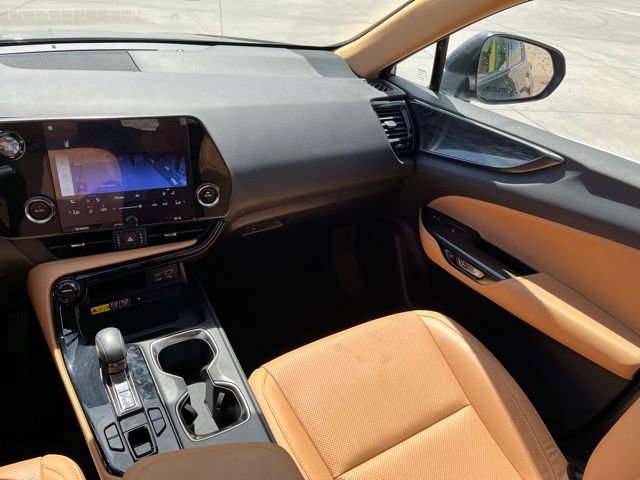 Used 2023 Lexus NX 350 AWD image 11