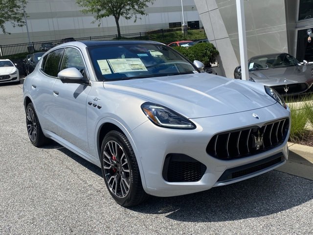 New 2024 Maserati Grecale GT