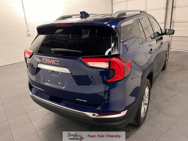 Used 2022 GMC Terrain SLT image 8