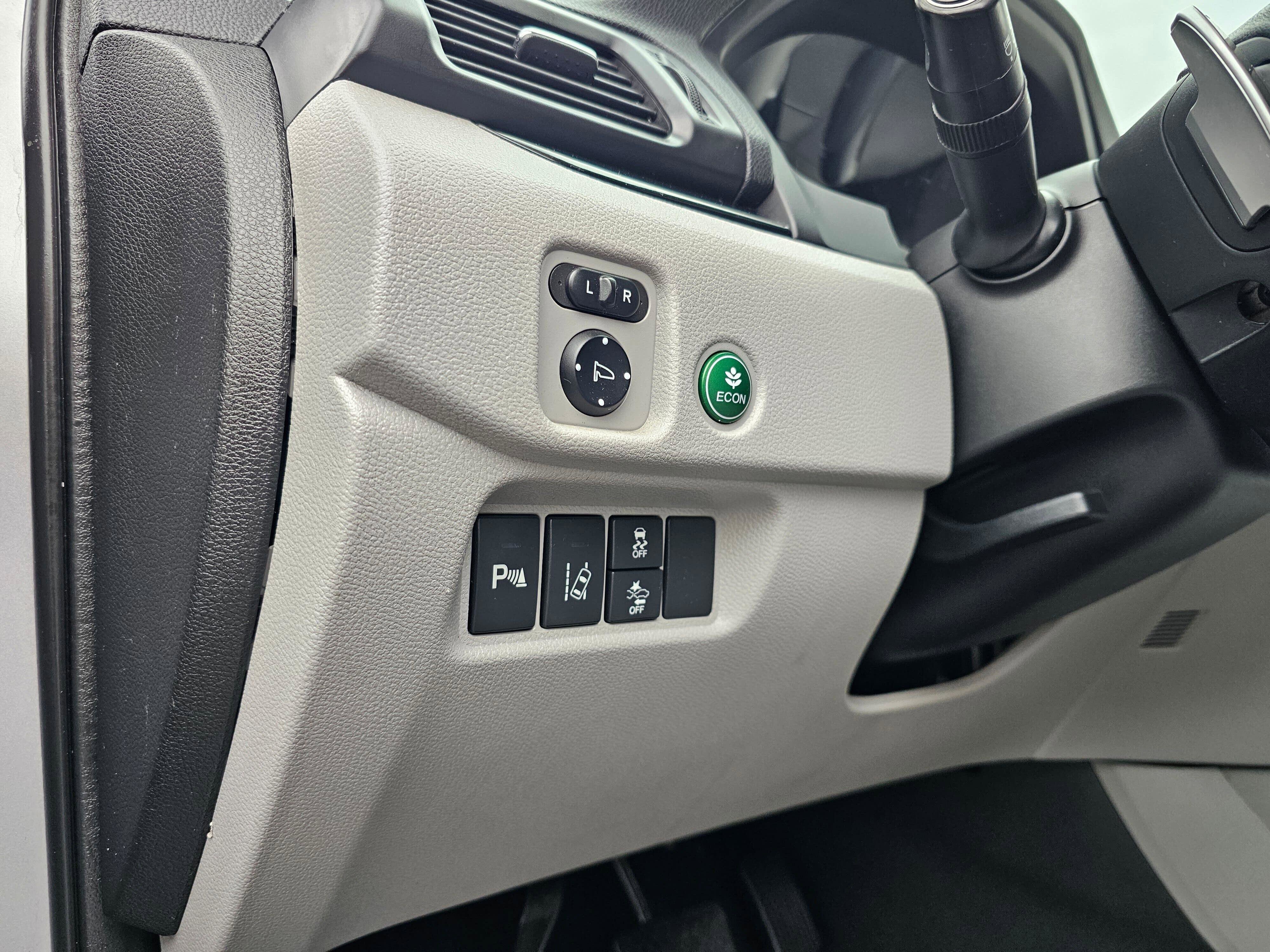 Used 2016 Honda Pilot Touring image 21