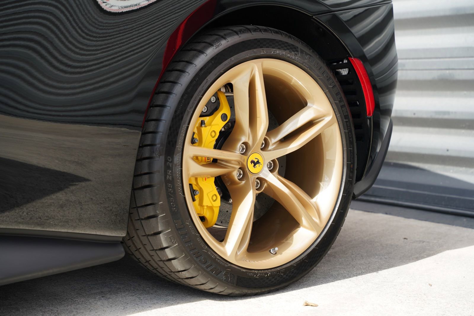 Used 2025 Ferrari 296 GTS RWD image 26