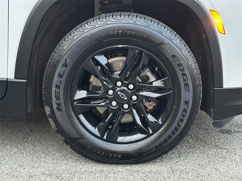 Used 2022 Chevrolet Traverse LT w/ Midnight/Sport Edition image 10