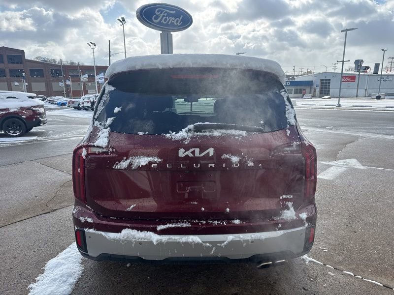 Used 2023 Kia Telluride S w/ S Sunroof Package image 5