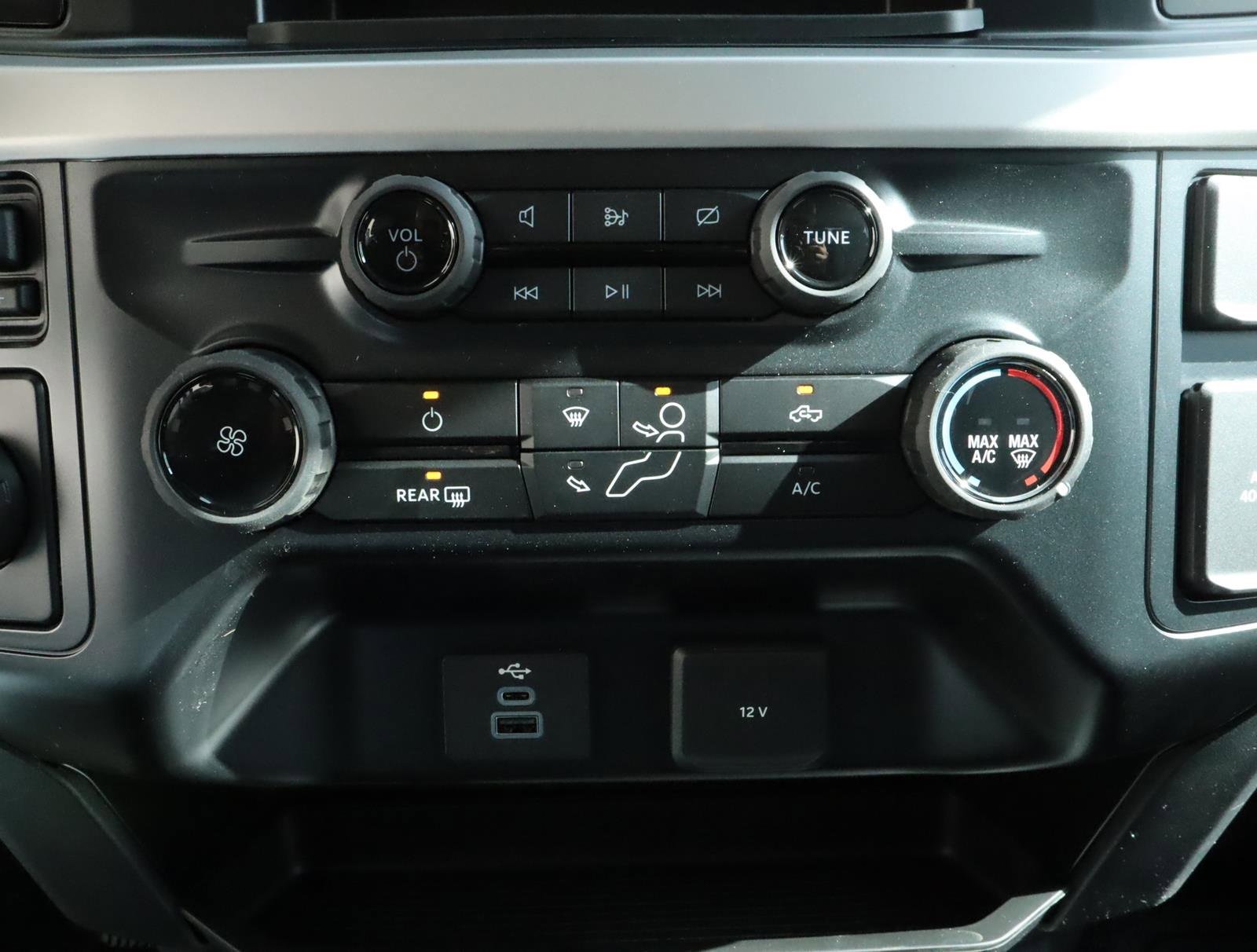 Used 2024 Ford F350 XL w/ XL Chrome Package image 9