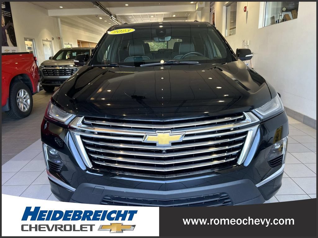 Used 2023 Chevrolet Traverse Premier w/ LPO, Floor Liner Package AWD/4WD image 43