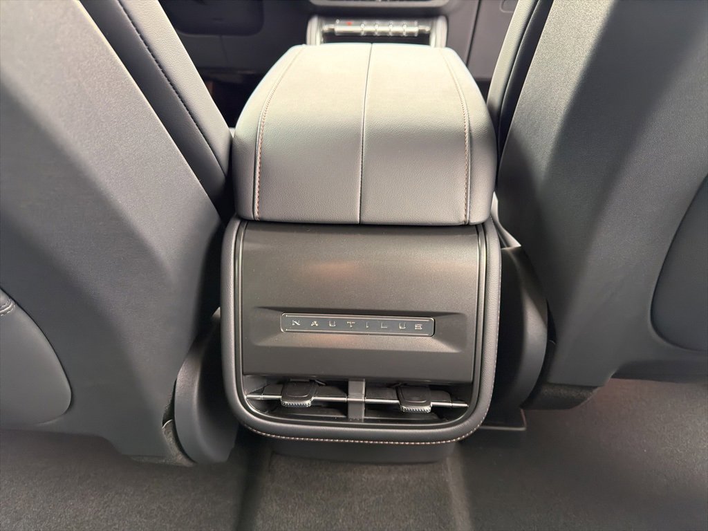 New 2026 Lincoln Nautilus Premier image 21