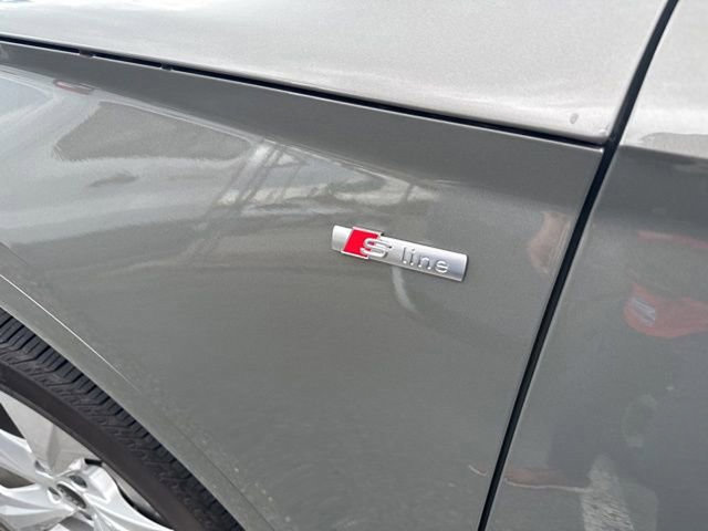 Used 2023 Audi Q5 2.0T Prestige w/ Prestige Package image 19