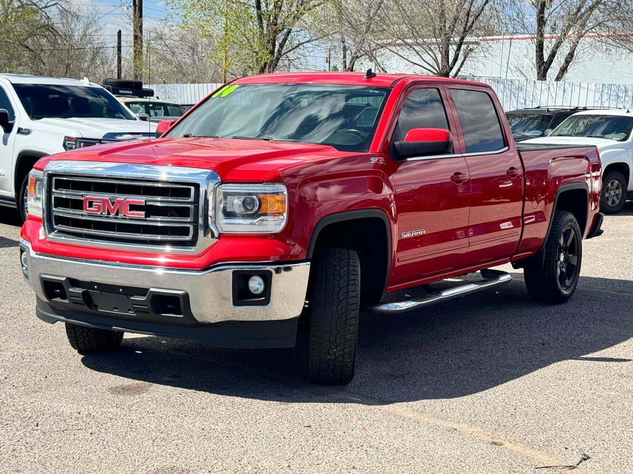 Used 2014 GMC Sierra 1500 SLE w/ SLE Value Package AWD/4WD image 3