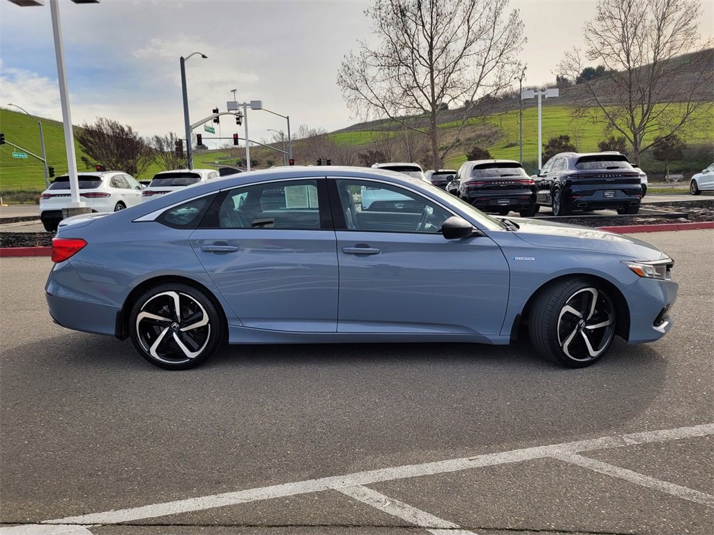Used 2022 Honda Accord Sport image 3