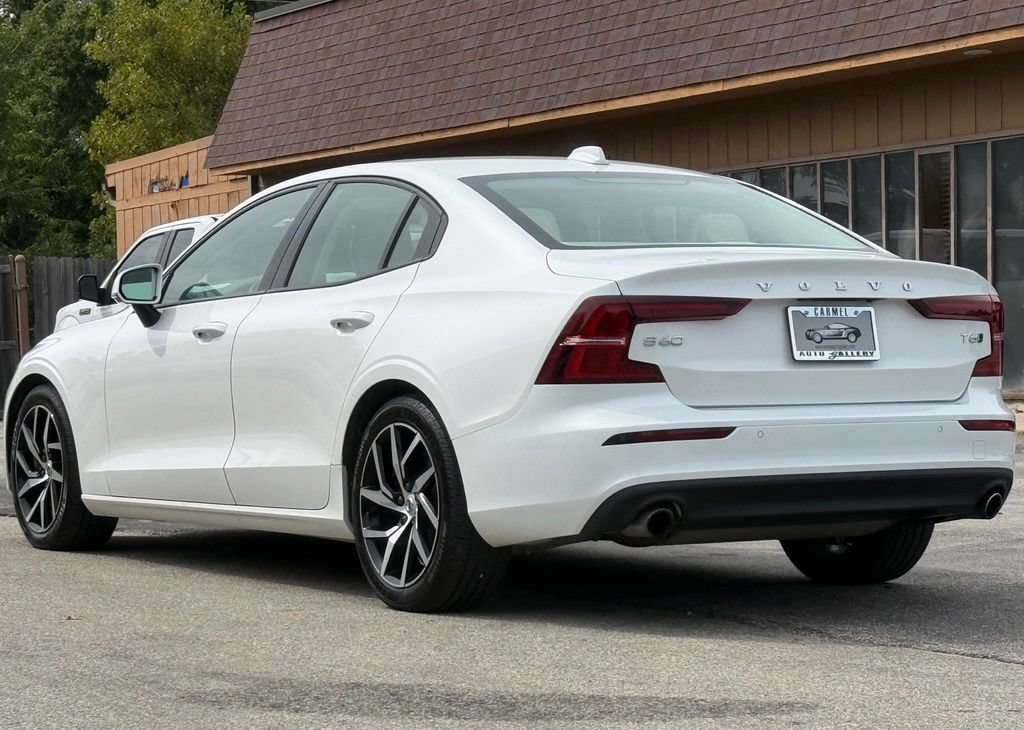 Used 2020 Volvo S60 T6 Momentum AWD/4WD image 3
