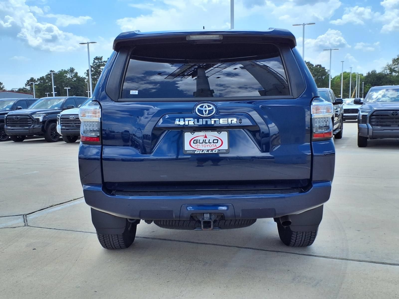 Certified 2023 Toyota 4Runner SR5 Premium w/ Moonroof Package AWD/4WD image 6